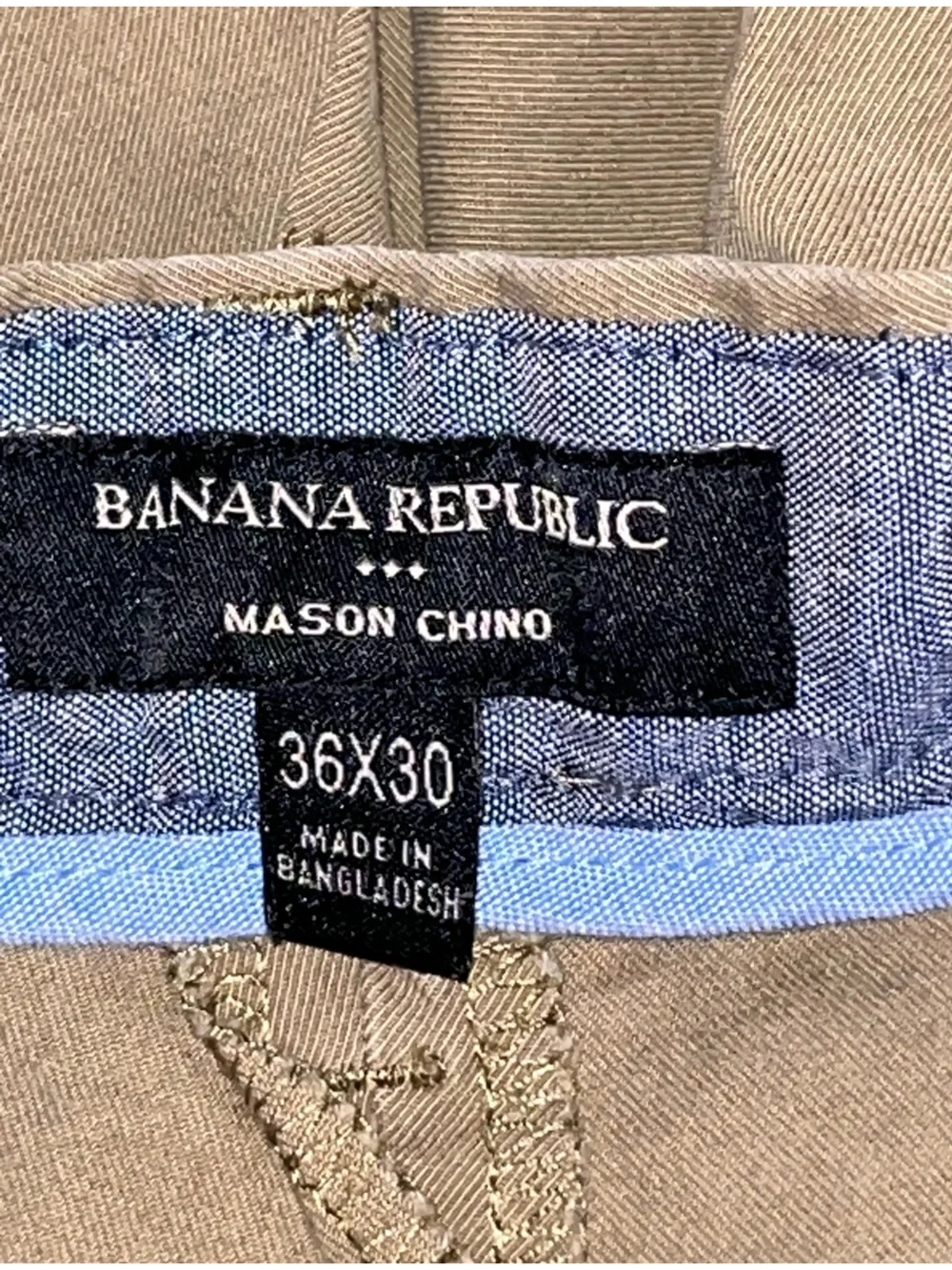 Banana Republic Men's Khaki Chino Pants